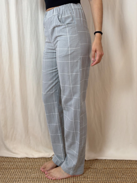Straight trousers in light grey checks flannel