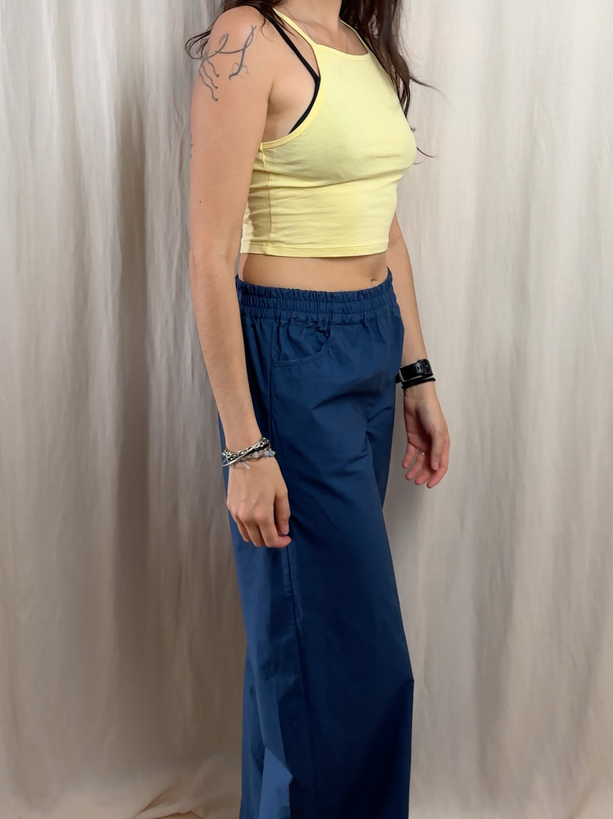 Wide leg trousers in deep royal blue
