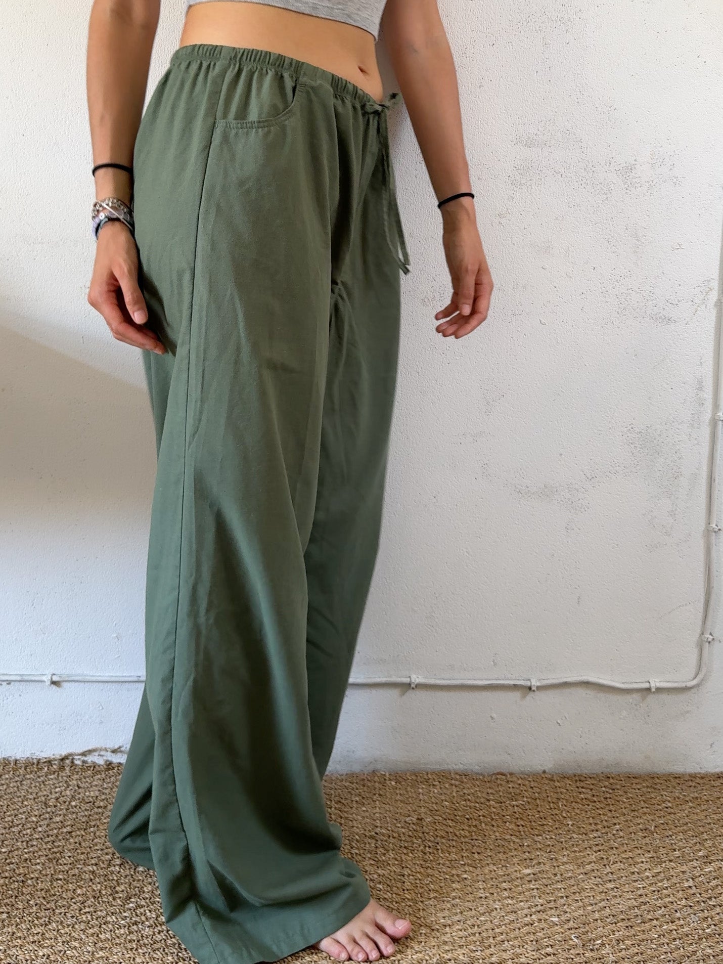 Drawstring trousers in dark green plain