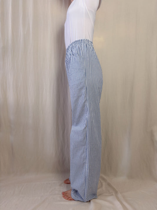 Wide leg trousers in blue strippes