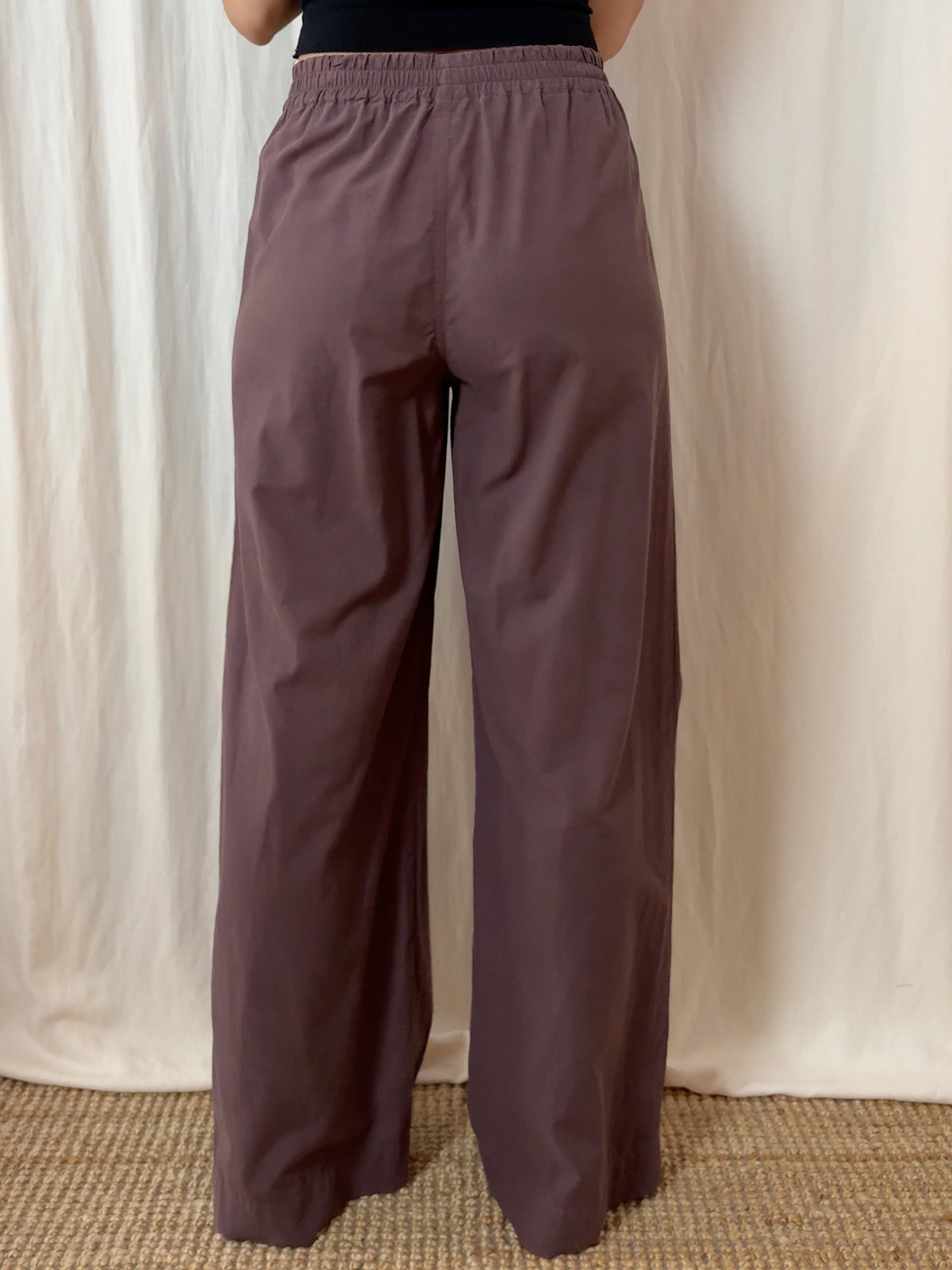 Wide leg trousers in plain brown