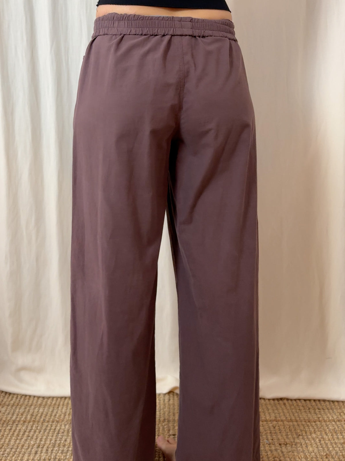 Wide leg trousers in plain brown