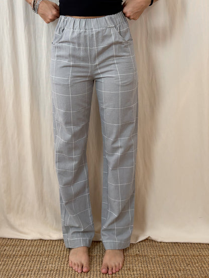Straight trousers in light grey checks flannel