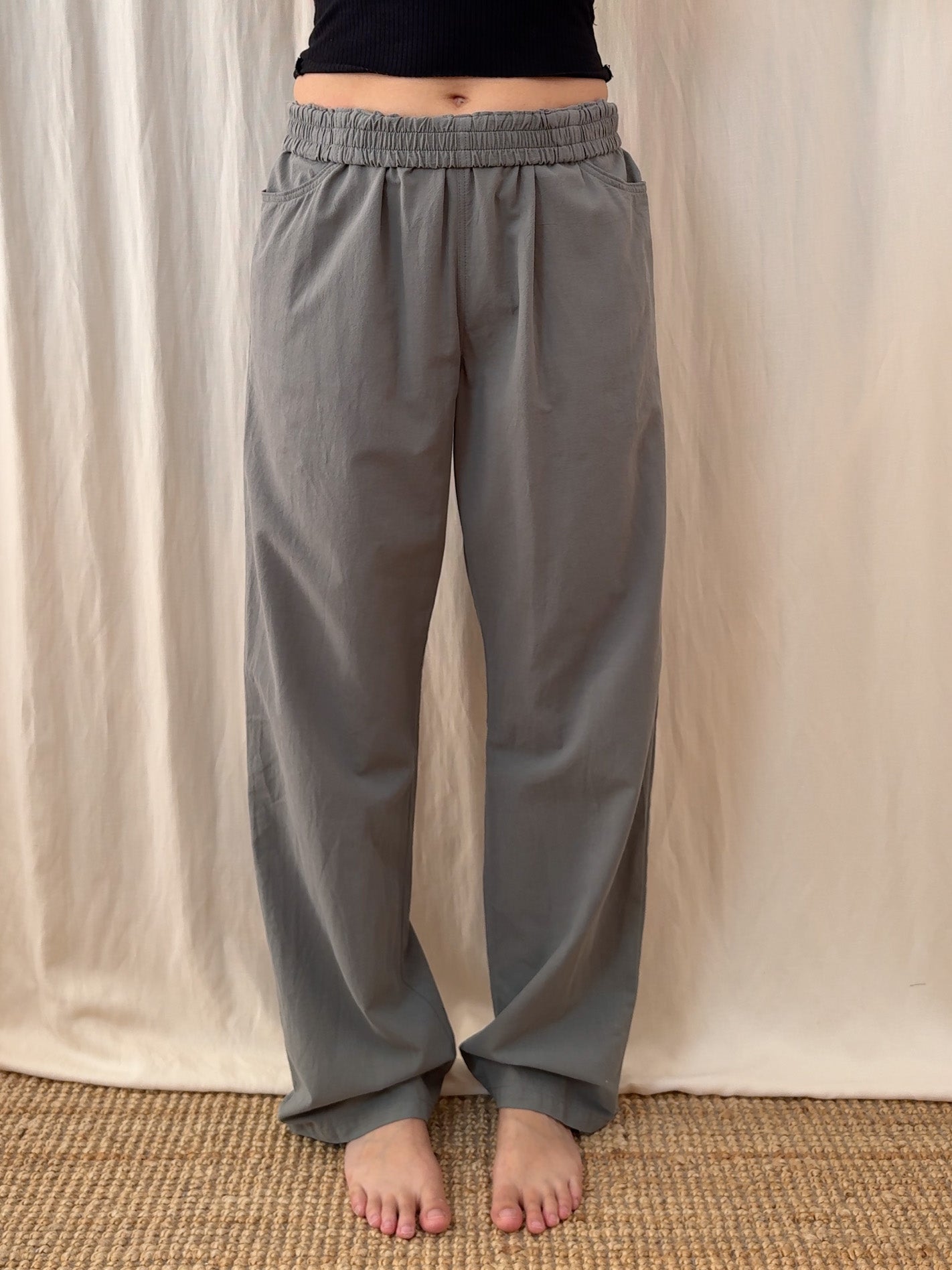 Straight trousers in grey green