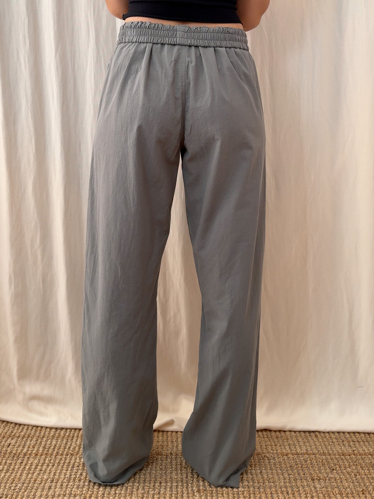 Straight trousers in grey green