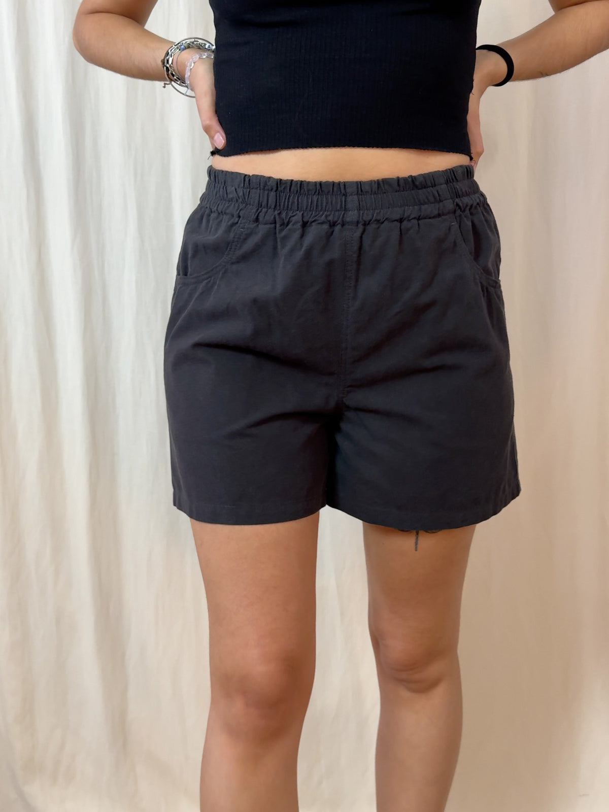 Shorts in black