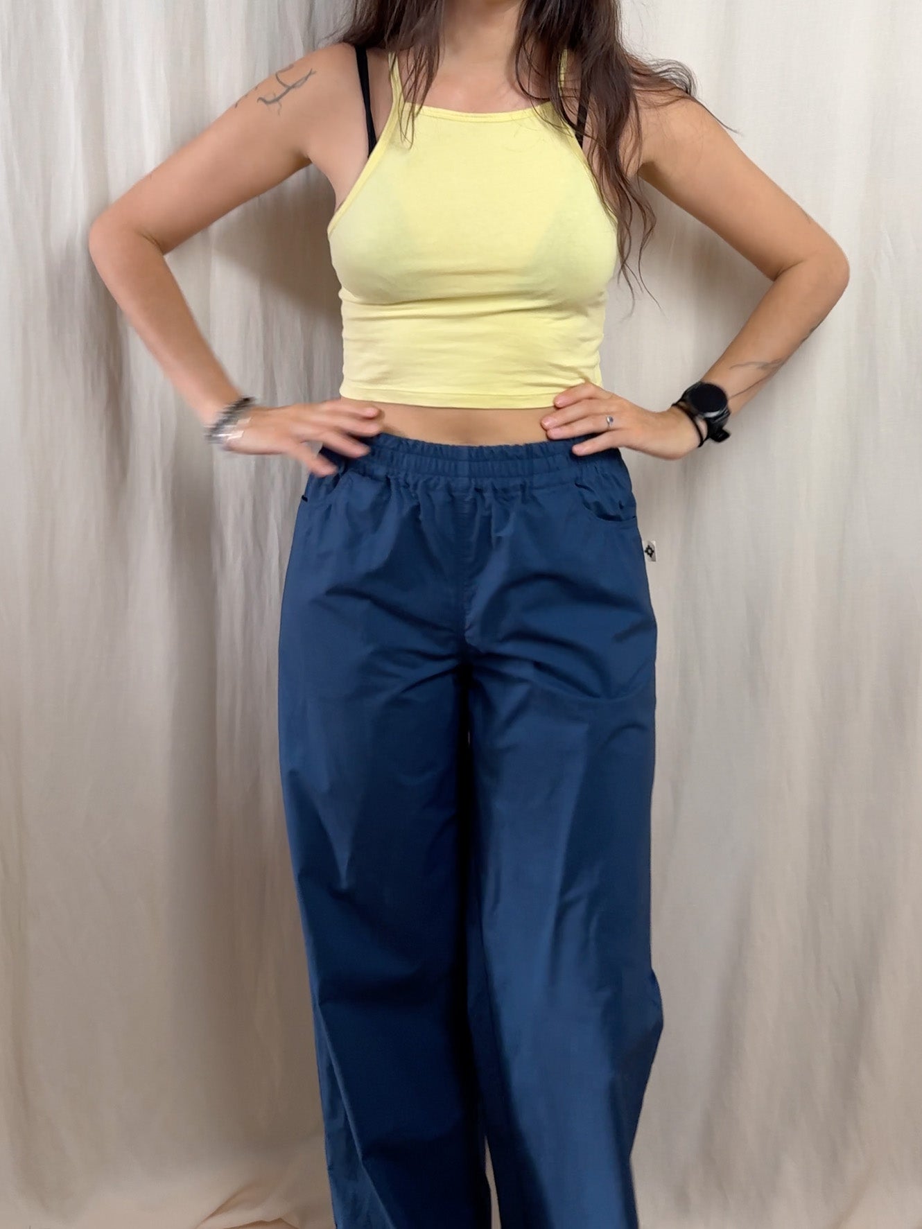 Wide leg trousers in deep royal blue
