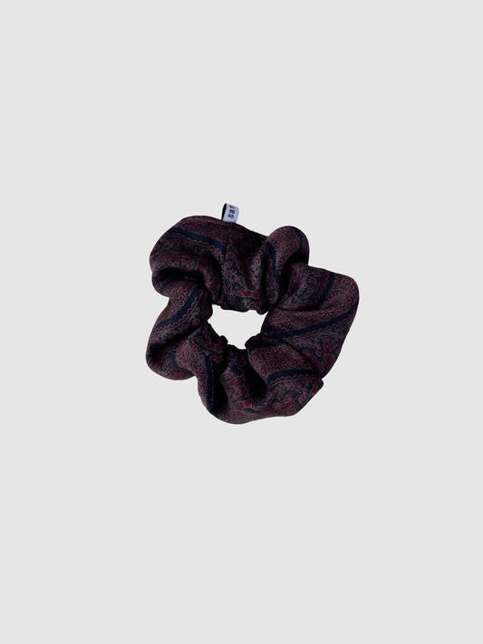 Scrunchie - dark red drawings