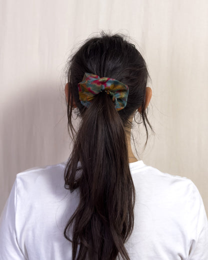 Scrunchie - multicoloured J. Ploenes tie #1