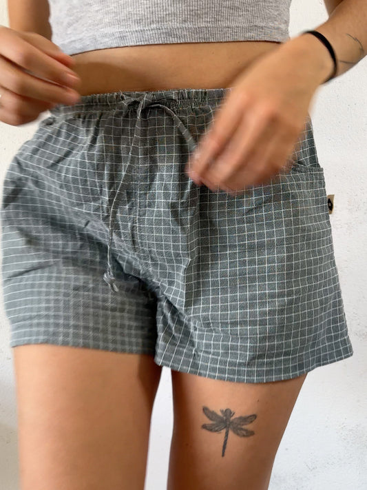 Drawstring shorts in grey checks short length