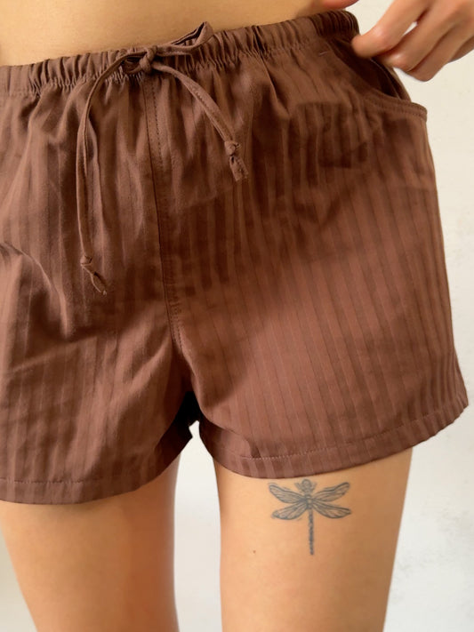 Drawstring shorts in brown stripes short length