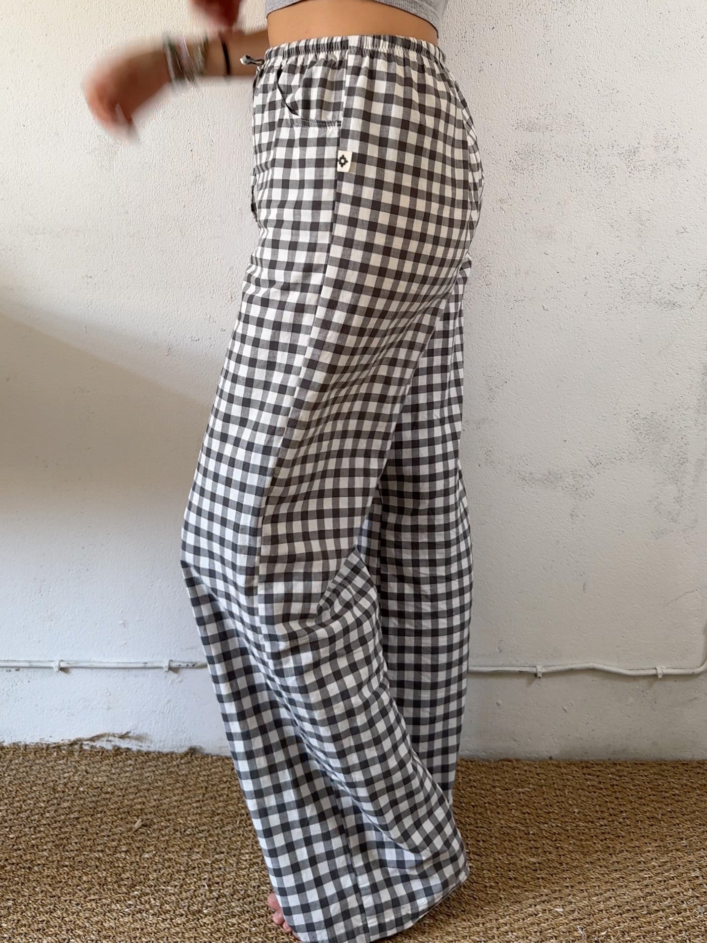 Drawstring trousers in dark grey vichy