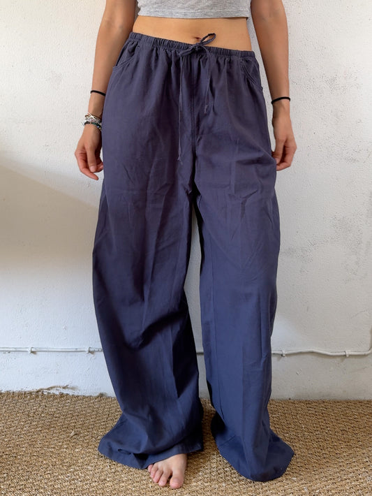 Drawstring trousers in dark blue plain