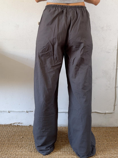 Drawstring trousers in dark grey plain