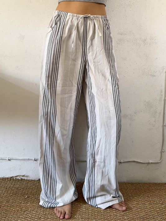 Drawstring trousers in beige stripes
