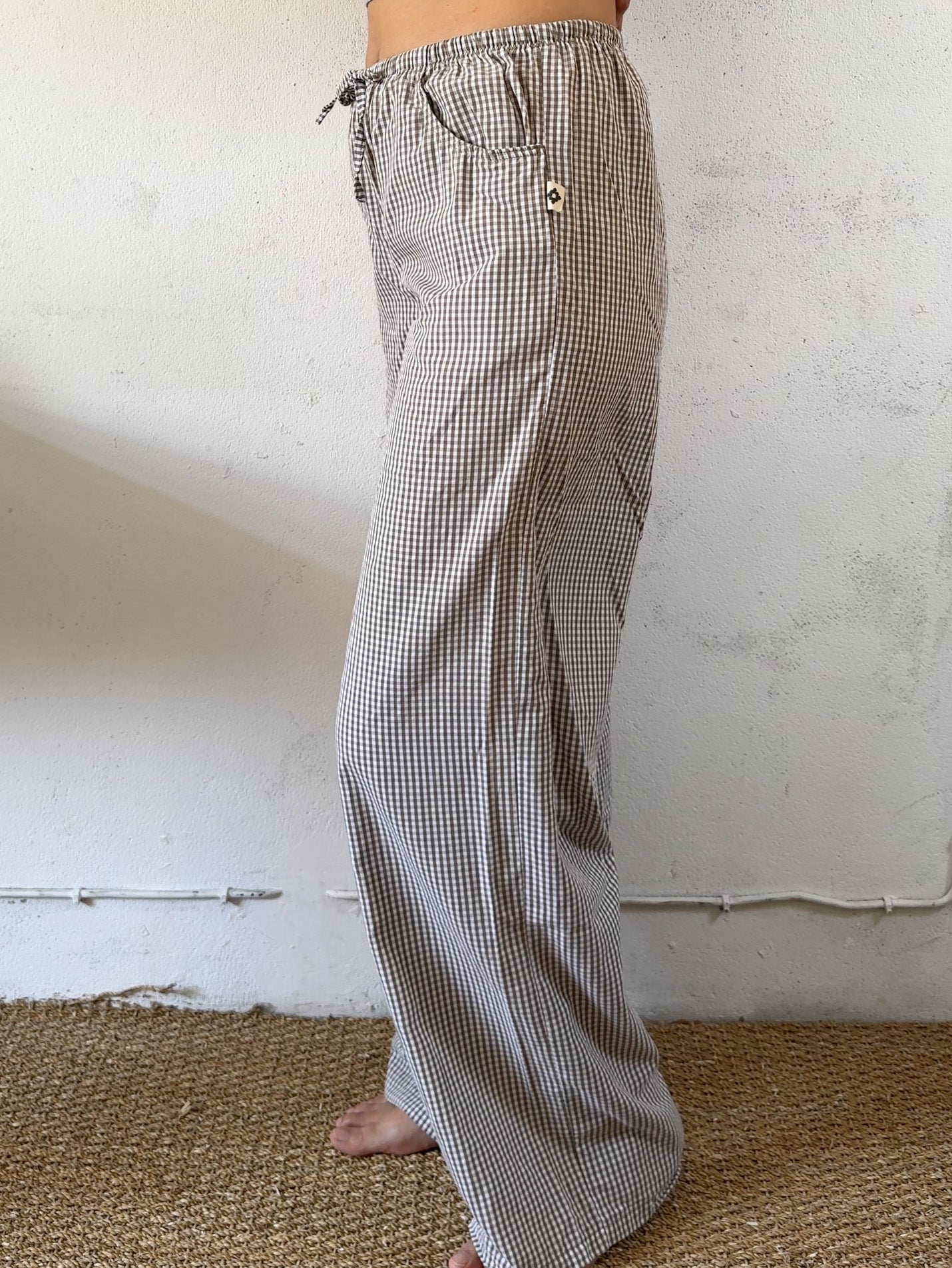 Drawstring trousers in brown small vichy