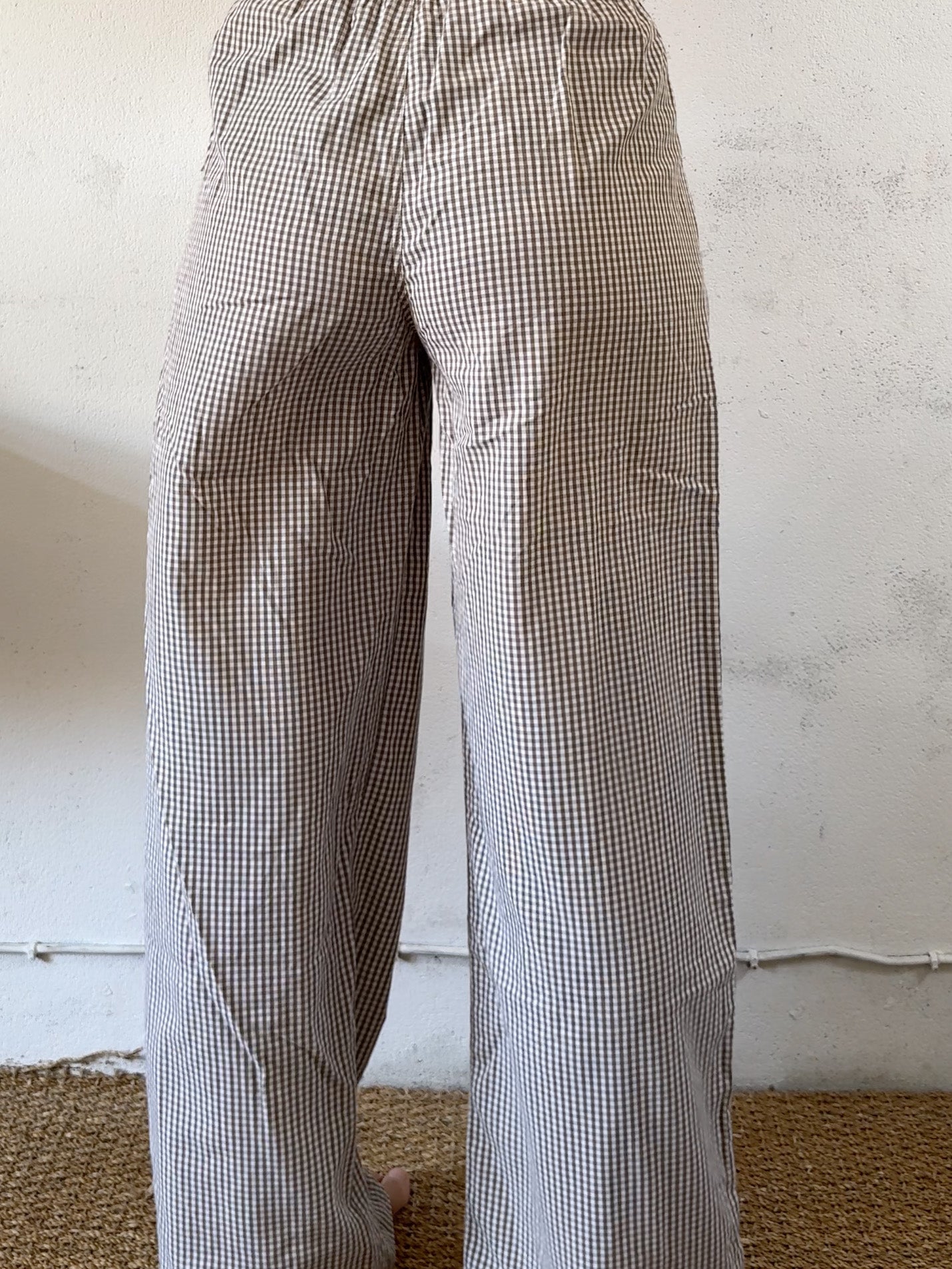 Drawstring trousers in brown small vichy