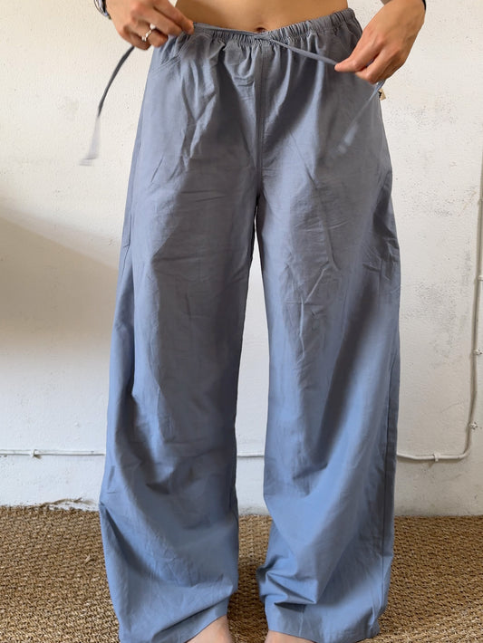 Drawstring trousers in light blue plain