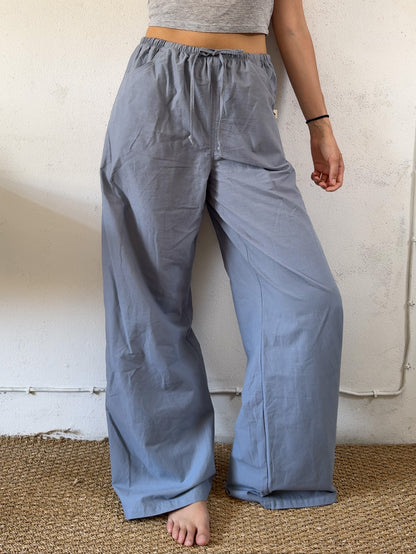 Drawstring trousers in light blue plain