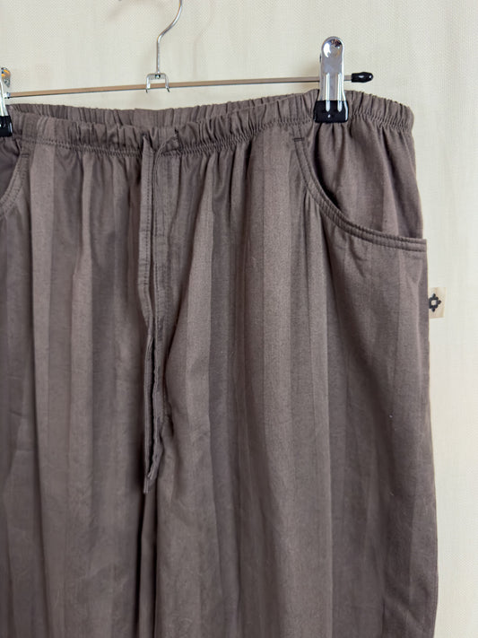 Drawstring trousers in brown stripes