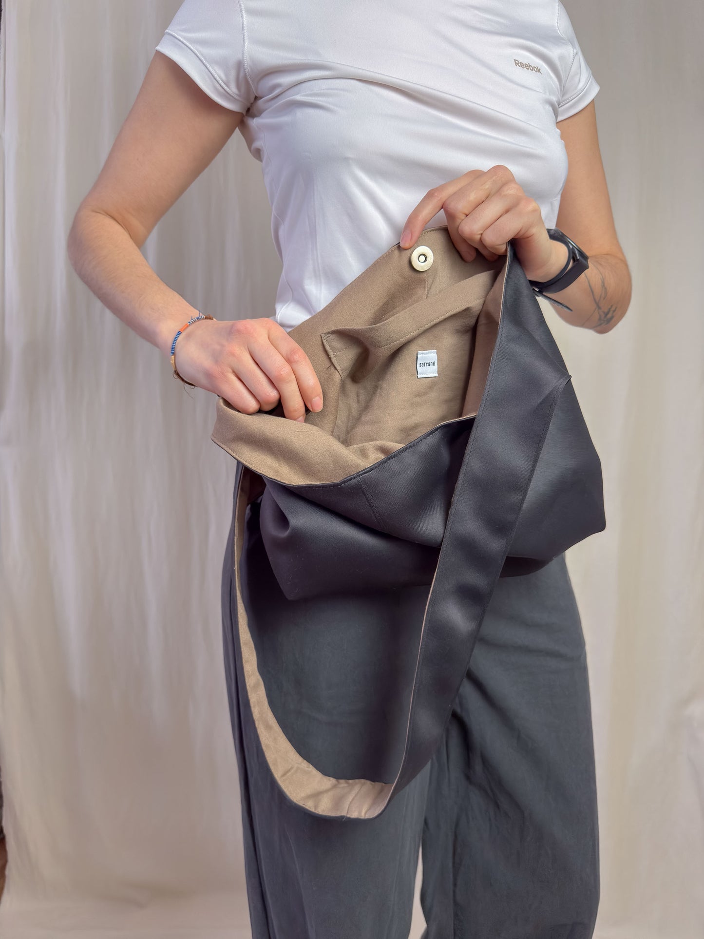 Handbag - black - small