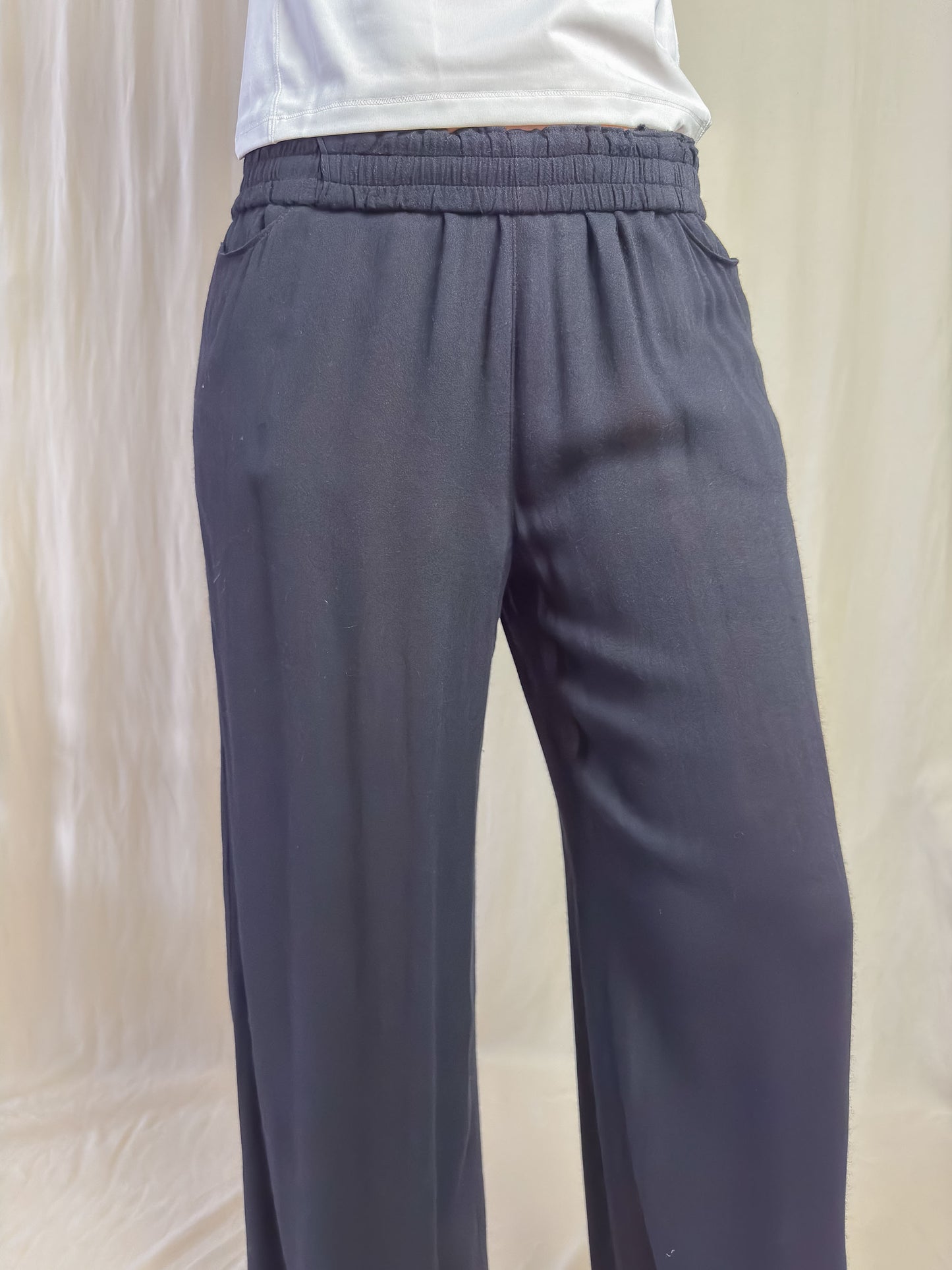 Wide leg trousers in black