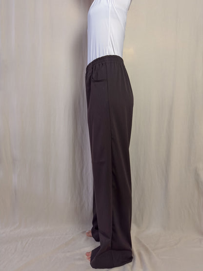 Wide leg trousers in brown pinstripe