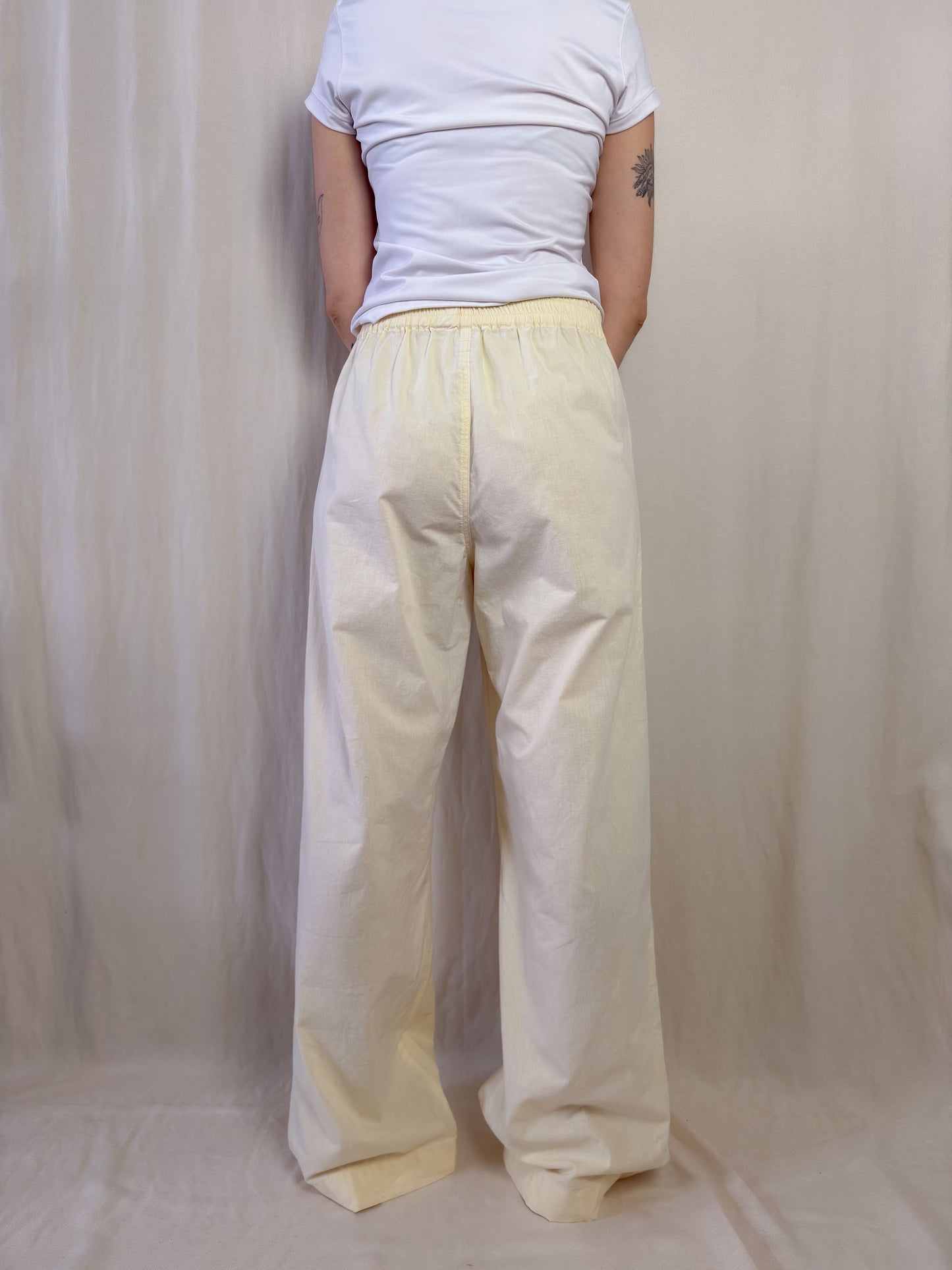 Wide leg trousers in pale yellow