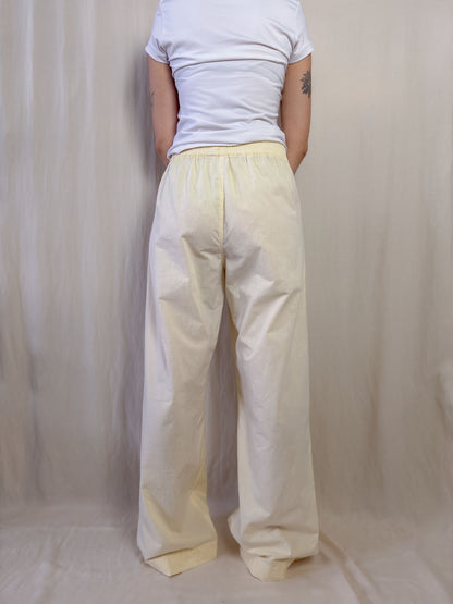 Wide leg trousers in pale yellow
