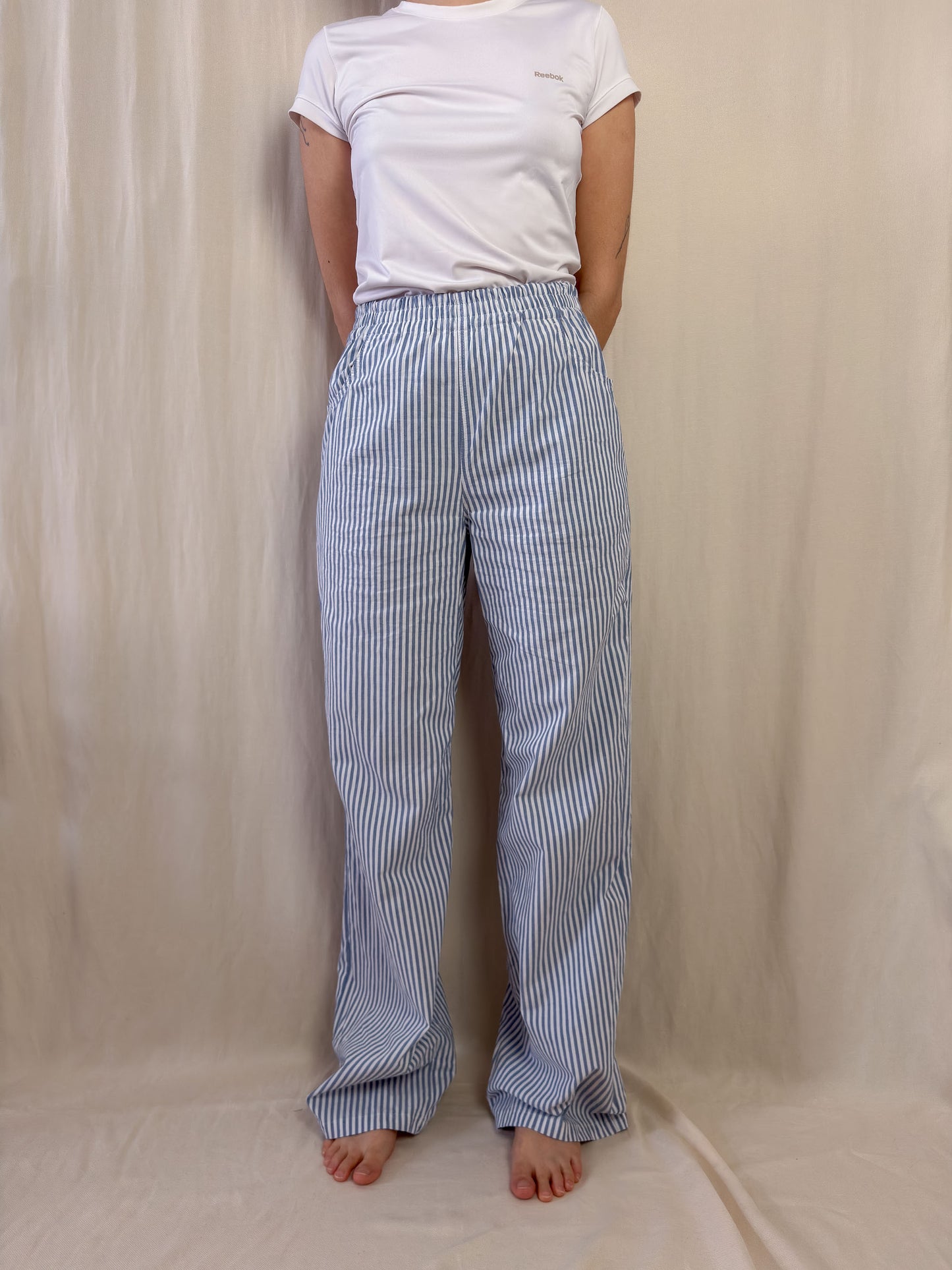 Wide leg trousers in blue strippes