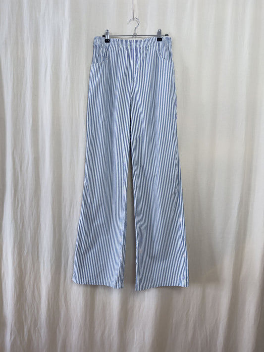 Wide leg trousers in blue strippes