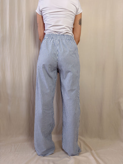 Wide leg trousers in blue strippes