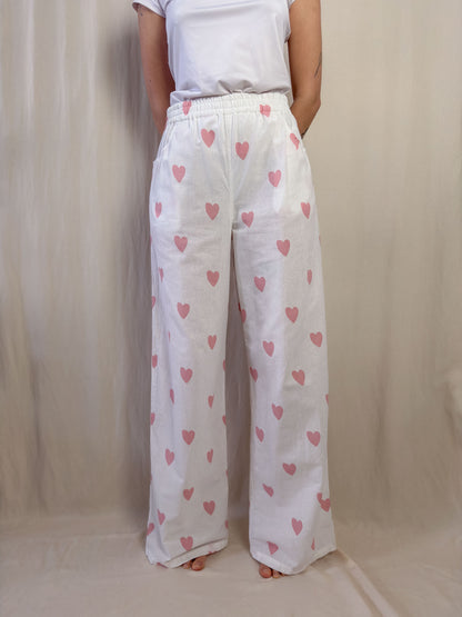 Wide leg trousers in white with pink hearts