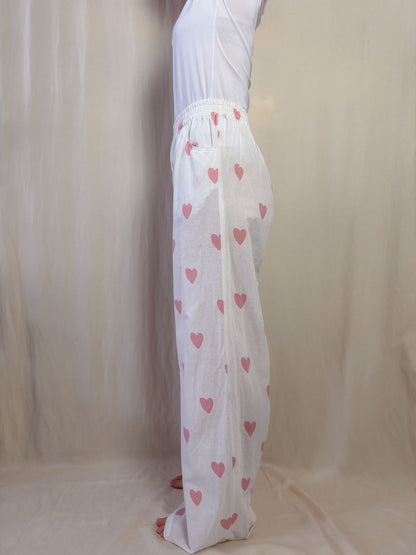 Wide leg trousers in white with pink hearts